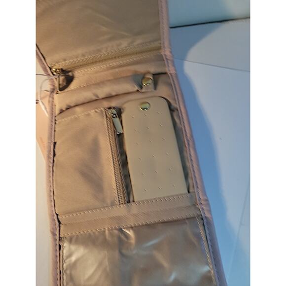 BAGSMART Pink Travel Jewelry Organizer Case Foldable Jewelry Roll BRAND NEW - Picture 5 of 9